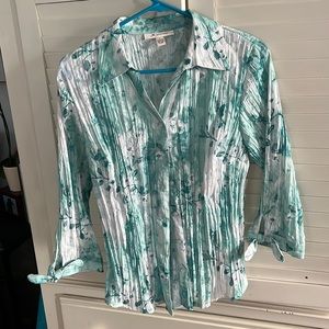 JM Collection Button up collard blouse. Multi shades of mint Sz 8